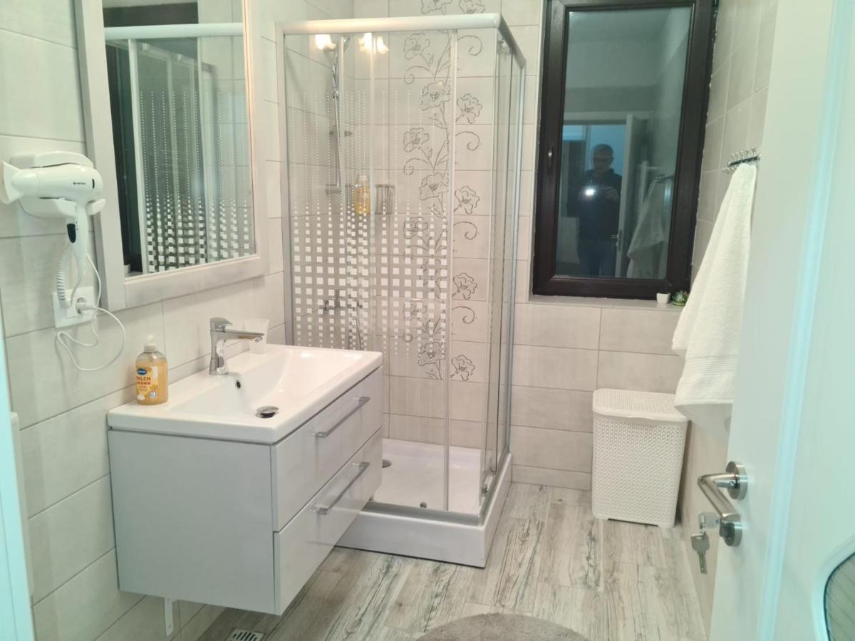 Apartament David Ramnicu Valcea Exterior foto