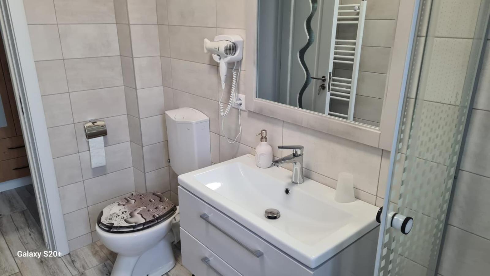 Apartament David Ramnicu Valcea Exterior foto