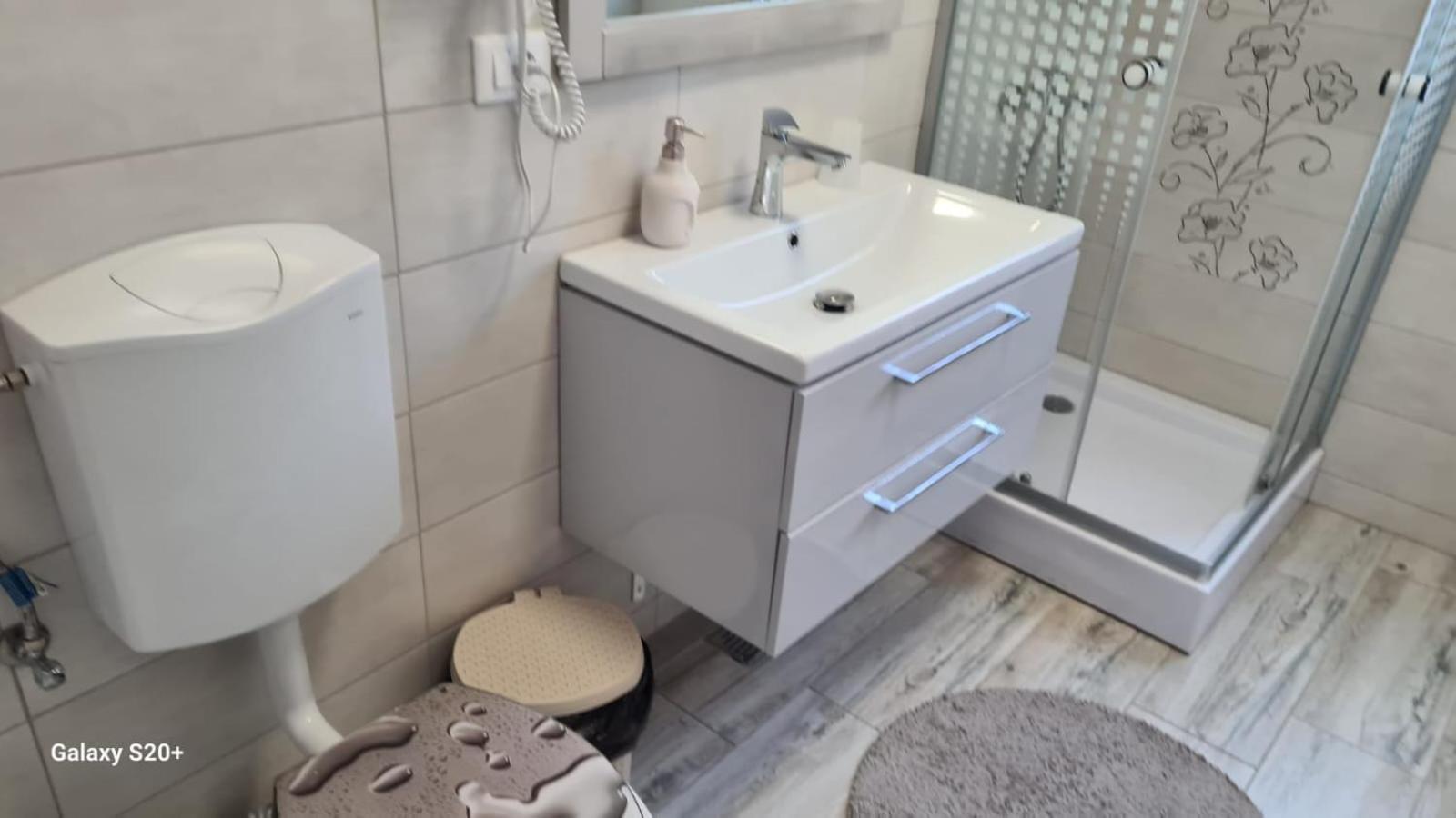 Apartament David Ramnicu Valcea Exterior foto